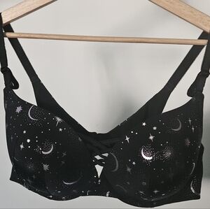 Torrid XO Plunge Push-Up Bra, Size 42D, Twinkly Moons, Black